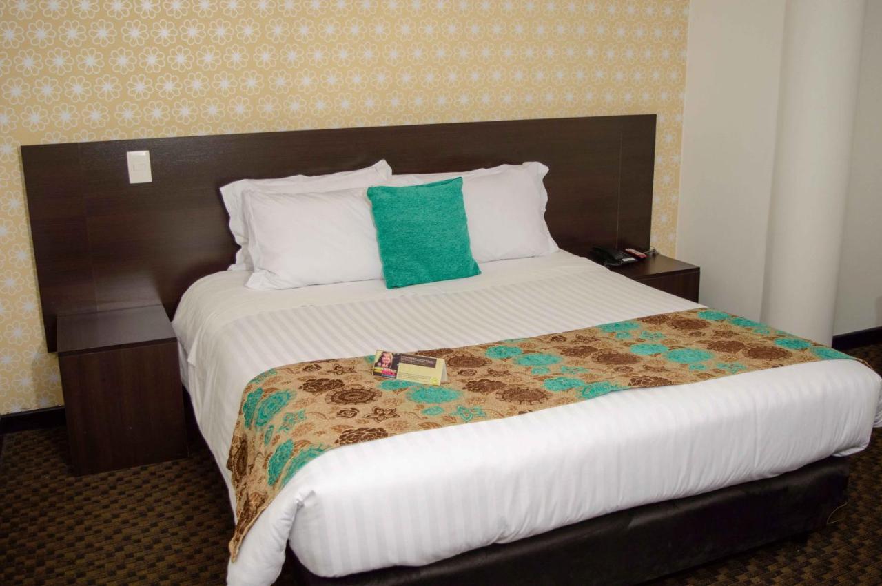 Hotel Castellana 95 โบโกตา ภายนอก รูปภาพ