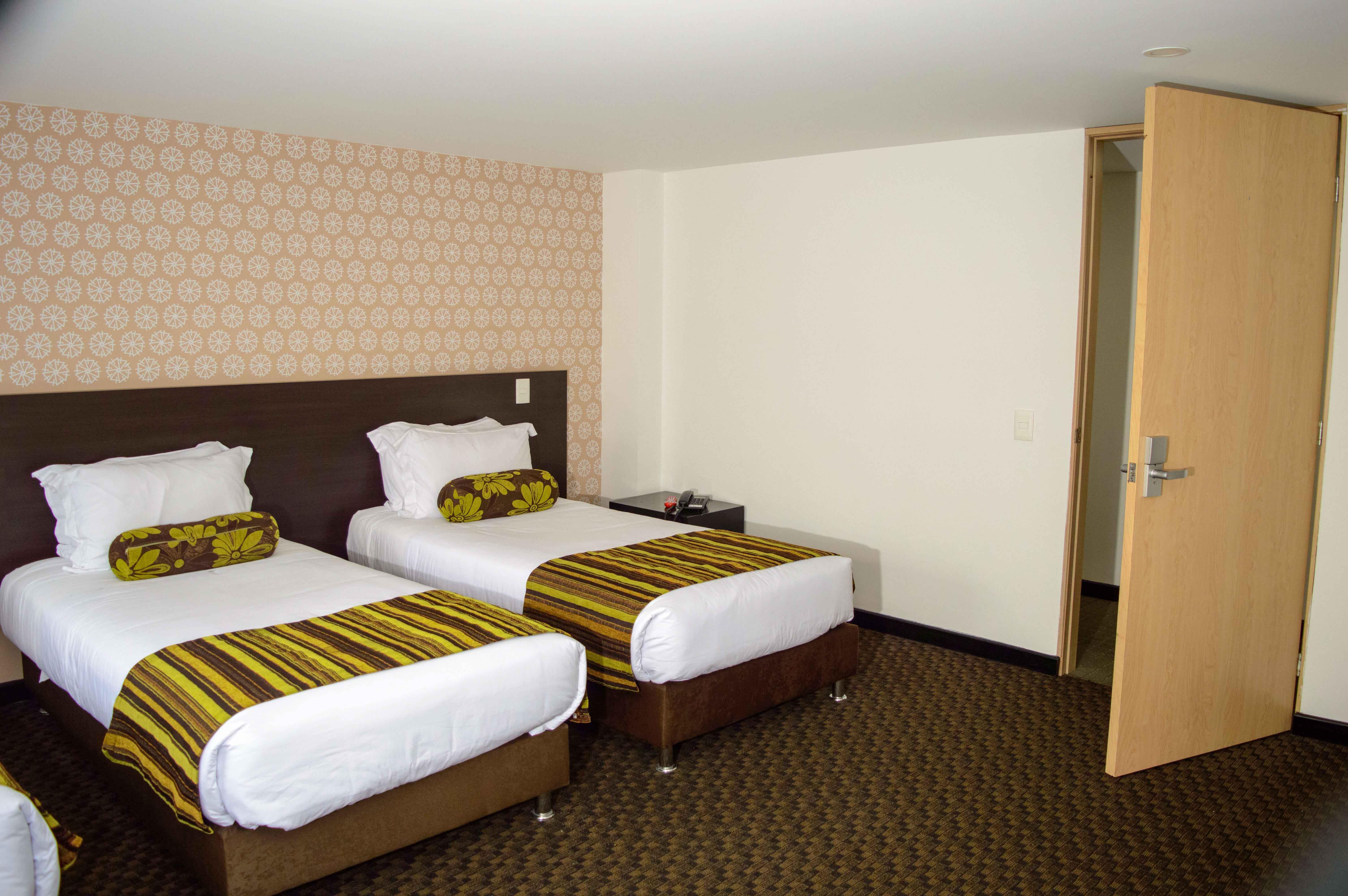 Hotel Castellana 95 โบโกตา ภายนอก รูปภาพ