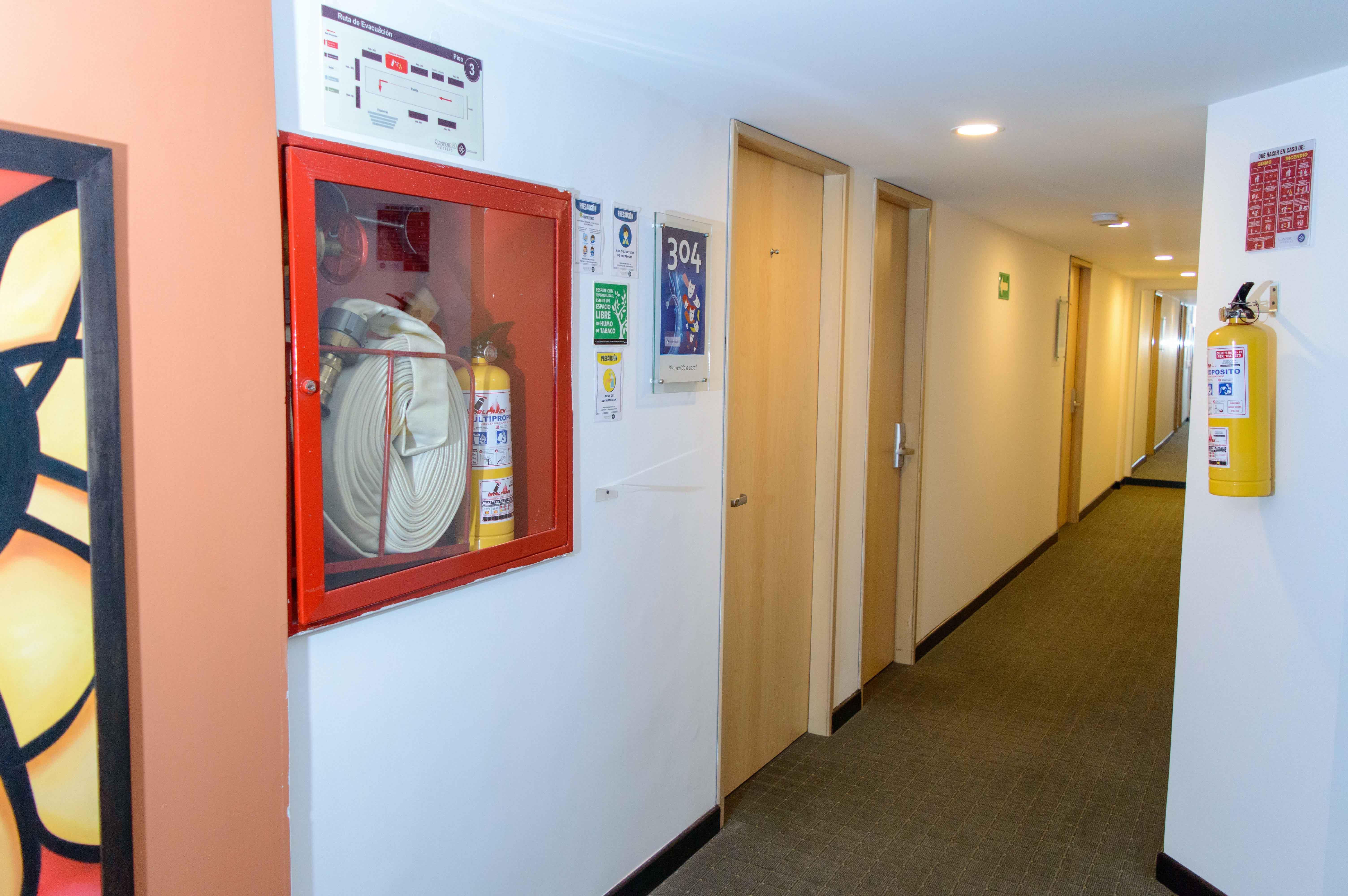 Hotel Castellana 95 โบโกตา ภายนอก รูปภาพ