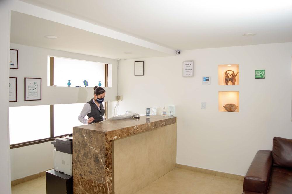 Hotel Castellana 95 โบโกตา ภายนอก รูปภาพ